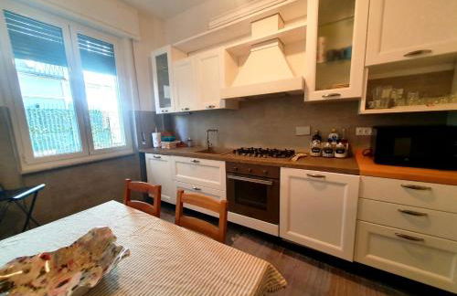 Chiavari Beach - Photo 5