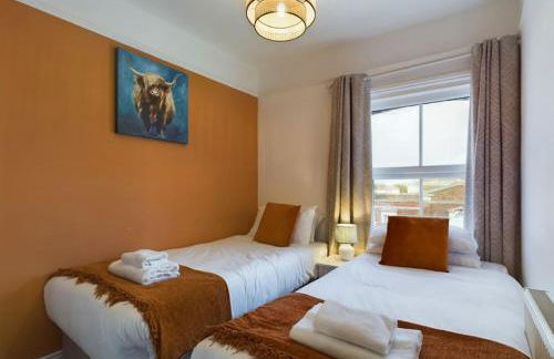 Central Eastbourne Escape with Rooftop Jacuzzi - Foto 5