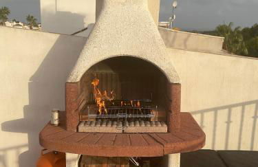 Modern, lovely, poolside 2 bedroom apartment - Foto 14