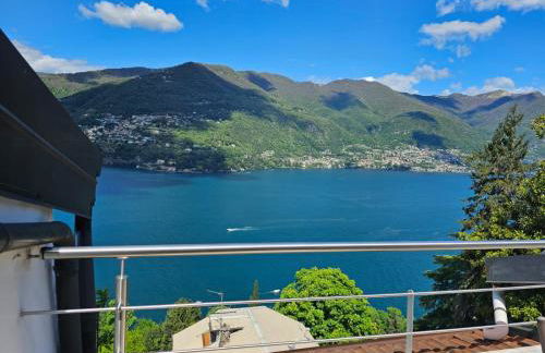 La Terrazza sul Lago di Como con garage - Photo 2