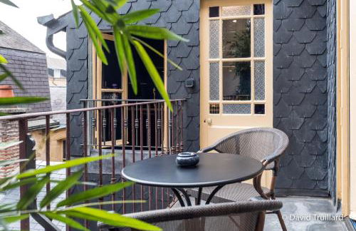 Suites Mana- Studio Art Ducal avec Terrasse sur l'arrière de la Place Ducale Parking inclus - Foto 1