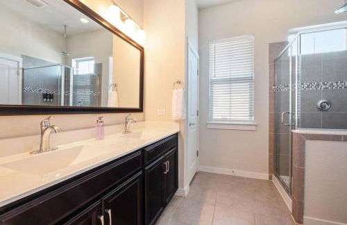 NEW! The Courtland, 2 Car Garage - Foto 5