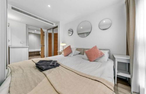 Modern London Stay with Luxe Comfort - Foto 20