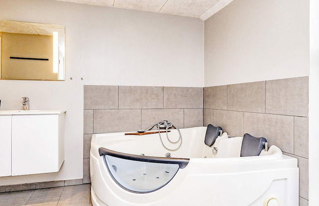 6 Person Holiday Home in Hals - Foto 14