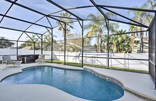 Luxury Retreat with 2 Master Suites Pool & Hot Tub BBQ Pool Table 2 Miles Disney - Foto 3