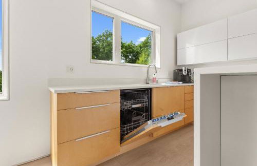 Private Oasis easy access to Park and Town - Foto 8