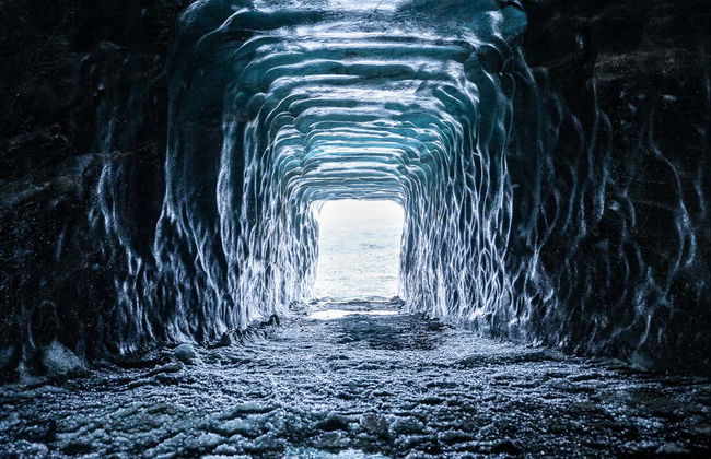 Escursione alla grotta del ghiacciaio Langjökull + Giro in motoslitta - Foto 3