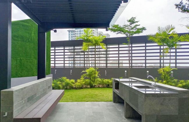 Restful and Comfy Studio Podomoro City Deli Medan Apartment - Foto 25