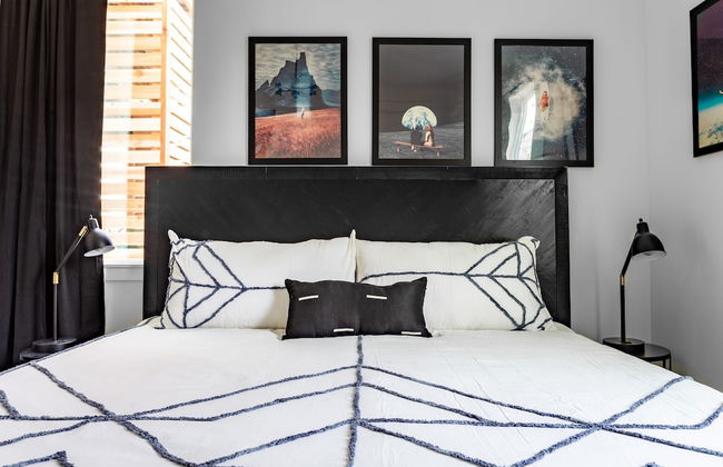 Insta-worthy Two House Corner Compound - Foto 54