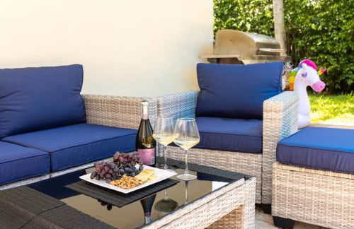 Spacious 3-Bedroom Villa with Heated Saltwater Pool and Fenced Yard in Oakland Park - Foto 17