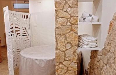 SOLE e LUNA - JACUZZI e RELAX - Foto 14