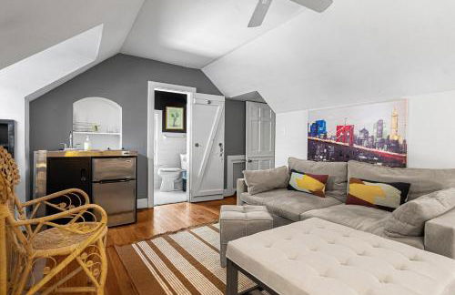 7BR Historic Estate Private Yard Near DC and Old Town - Vassar - Foto 19