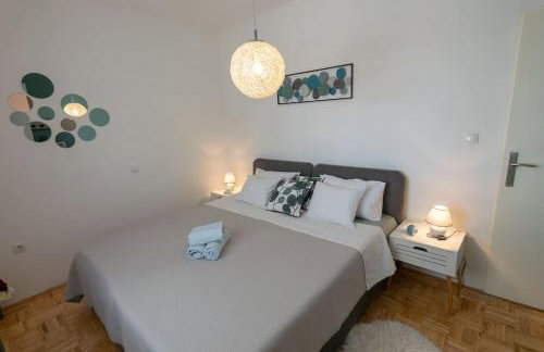 Kuća za odmor M&J s grijanim bazenom - Photo 27