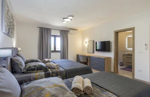 Luxurious apartment with pool - Foto 30