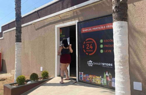 Apto térreo com garagem, quintal condomínio com portaria 24h - Foto 18