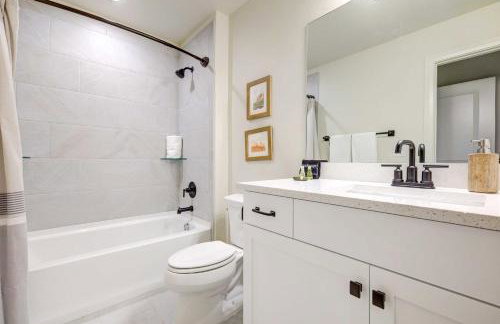 Washington Home w/ Mtn Views, Near Hiking! - Photo 22