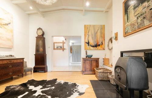 Stunning 6 Bedroom with Swimming Pool & Sauna! - Foto 33