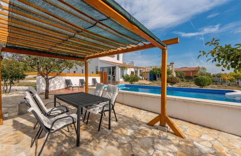 Awesome Home In Krkovic With Sauna - Photo 6