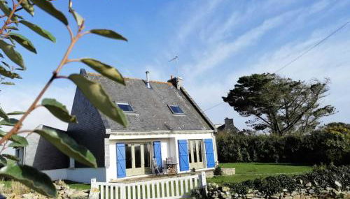 Holiday Home in Plozevet Near Beaches - Foto 2