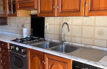 Wood Apartment - Photo 28