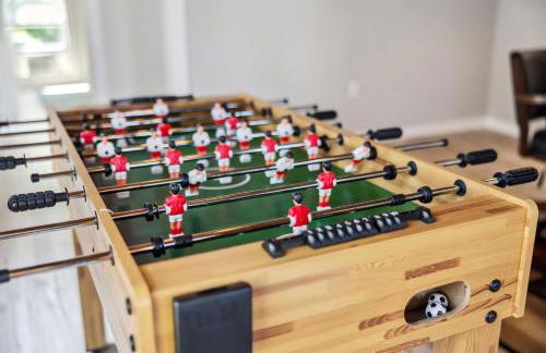 Spacious Home with Game Room - 9 mins from Cedar Point - Foto 8