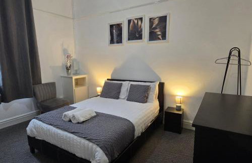 Cheerful Home near Preston train station & Uclan - Photo 16