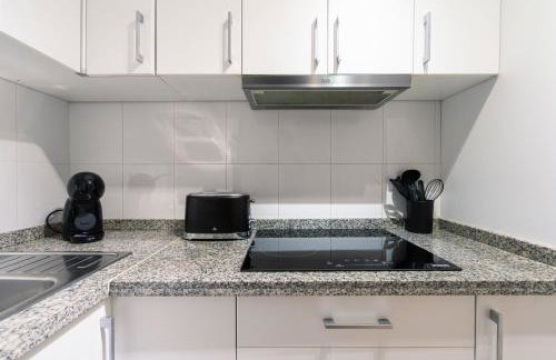 Vistas a Plaza de España y Parking Gratuito - Foto 14