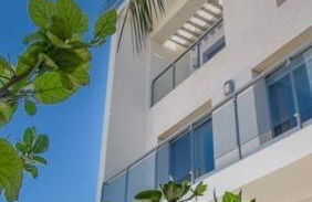 Villa Sueno - Photo 1