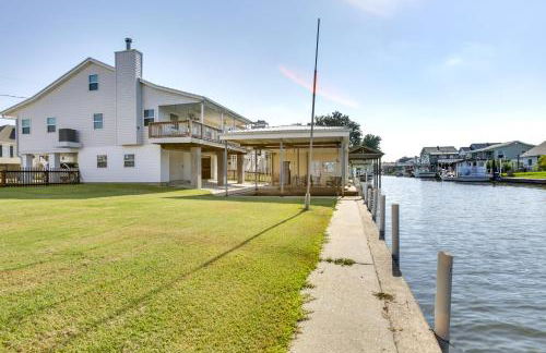 Bayou Bliss Barataria Waterfront Getaway with Dock! - Foto 2