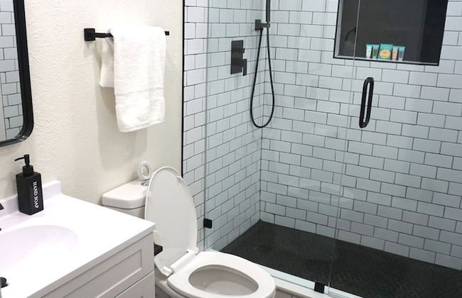 Newly Updated Cozy Home - Foto 18