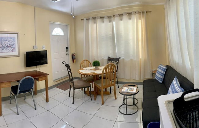 3 Suites Free Breakfast Steps to Beach - Photo 4