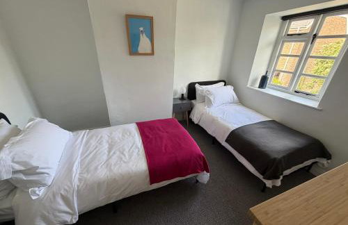Pelican House - Photo 3
