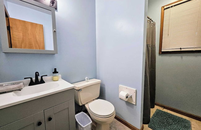 Mountain Memories by Avantstay Hot Tub Enclosed Deck, Large Yard w/ Fire Pit - Foto 6