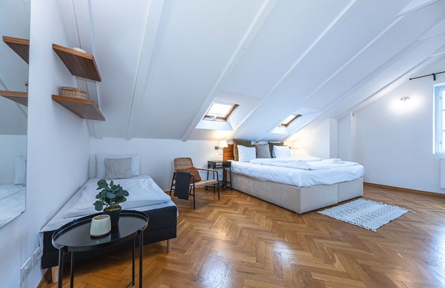 Charles Apartments in Old Town Prague - Photo 7