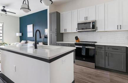 Landing Stunning 1BD Gym Yoga Studio - Foto 8