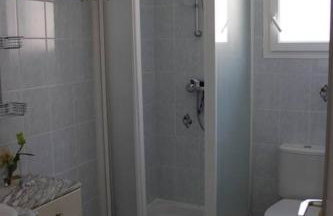 MAISON avec 1 CHAMBRE dans QUARTIER RESIDENTIEL VERDOYANT CALME - Foto 6