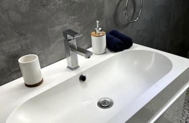 Superbe appartement lumineux avec parking gratuit - Foto 13