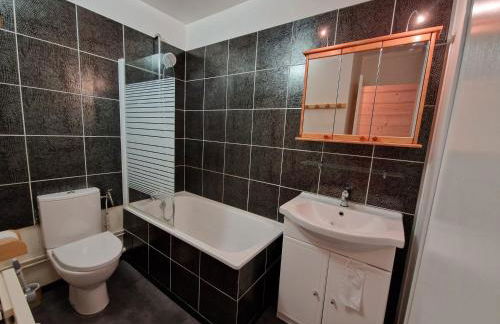 Studio moderne au pied des pistes avec balcon Sud - FR-1-181-2555 - Foto 13