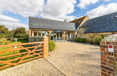 The Poppies - Photo 28