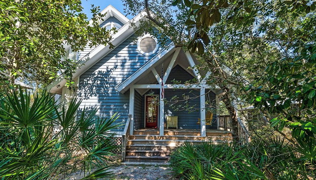 Old Seagrove Next to Seaside- Quiet Area & Vintage Charm, Backs to Canal - Foto 2, Imagen principal