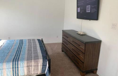 4Bed 2Bath Entire Home - Foto 9