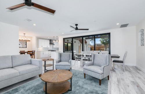 Luxury Oasis with Ping Pong, Firepit and Cozy Patio - Foto 27