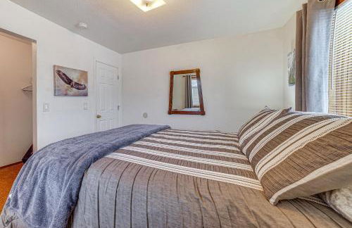 Cozy Anchorage Vacation Rental Near Hospitals! - Photo 14