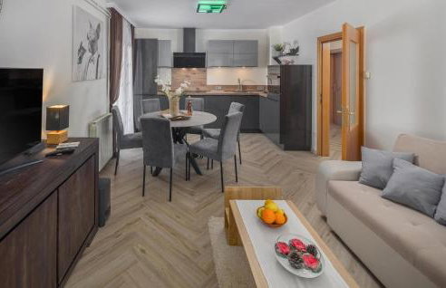 Awesome Apartment In Micetici With Wifi - Foto 5