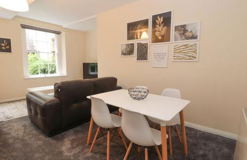 Memorial Building - Photo 33