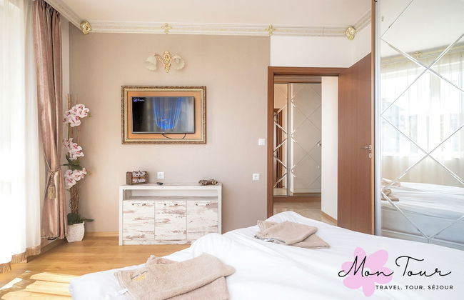 Mon Tour apartments - Photo 12