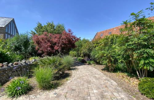 Wellesley House - Photo 32