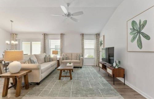 Large 3 bedroom with Pool and Golfcart - Foto 13