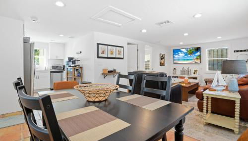 Canal-Front Oasis in Terra Ceia Pool, Patio, Dock - Foto 4