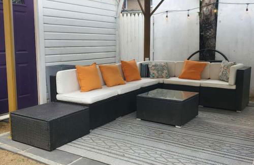 Revamped 3BR Apt with Easy Check-In Family-Friendly - Foto 9